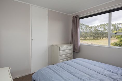 Photo of property in 1 Hollyburn Road, Hampden, 9410