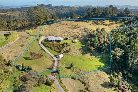 Photo of property in 67 Moses Road, Kaukapakapa, 0873