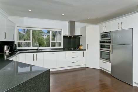 Photo of property in 9 Falstone Lane, Browns Bay, Auckland, 0630