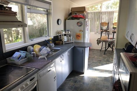 Photo of property in 110 Roberts Road, Te Atatu South, Auckland, 0610