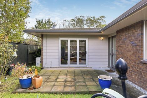 Photo of property in 8 Earl Place, Hokowhitu, Palmerston North, 4410