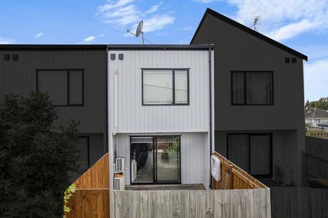 Photo of property in 2/78 Swaffield Road, Papatoetoe, Auckland, 2025