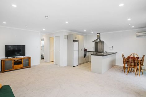 Photo of property in 86 Albert Street, Whitianga, 3510