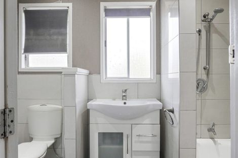 Photo of property in 28 Tennyson Drive, Owhata, Rotorua, 3010