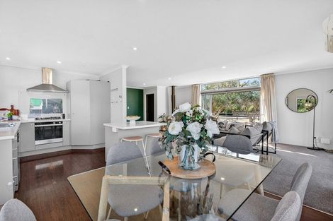 Photo of property in 8 Redwood Lane, Martinborough, 5711