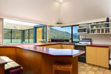 Photo of property in 606 Moetapu Bay Road, Moetapu Bay, Picton, 7282