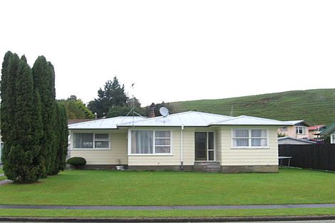 Photo of property in 9 Lingfield Street, Tokoroa, 3420