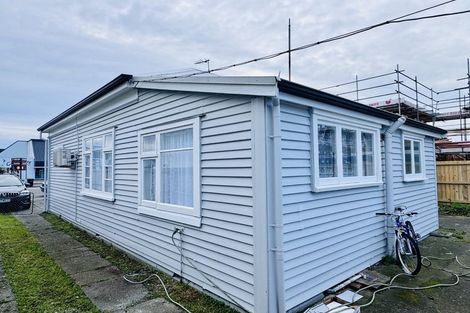 Photo of property in 28 Shakespeare Road, Waltham, Christchurch, 8023