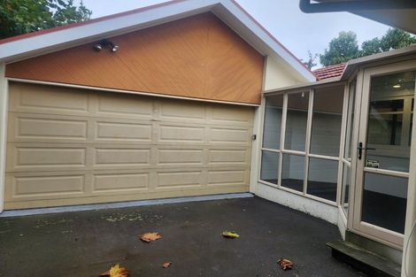 Photo of property in 32 Strowan Road, Strowan, Christchurch, 8052