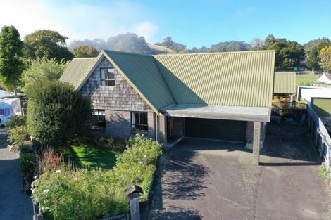 Photo of property in 6 Maire Street, Pahiatua, 4910