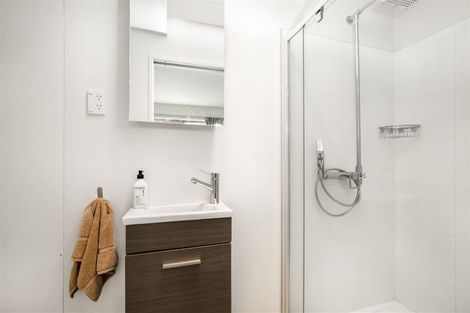 Photo of property in 31/11 Ray Small Drive, Papakura, 2110