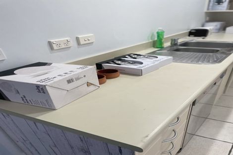 Photo of property in 2b/5 Kent Terrace, Mount Victoria, Wellington, 6011