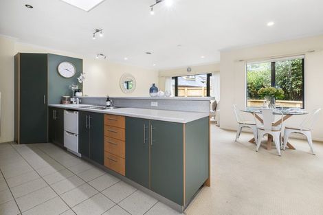 Photo of property in 20 Futuna Close, Karori, Wellington, 6012