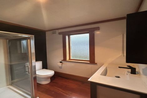 Photo of property in 15 Rolleston Street, Mount Cook, Wellington, 6021