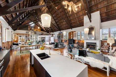 Photo of property in 95a Calliope Road, Stanley Point, Auckland, 0624