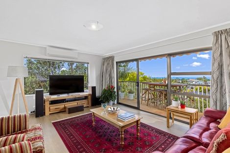 Photo of property in 1/15 Deep Creek Road, Waiake, Auckland, 0630