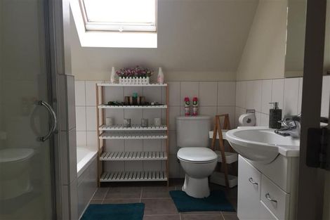 Photo of property in 302a Triangle Road, Massey, Auckland, 0614