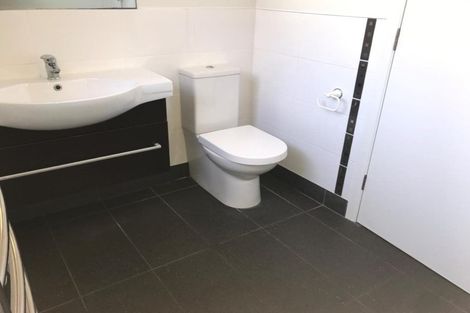 Photo of property in 10 Union Street, Merrilands, New Plymouth, 4312