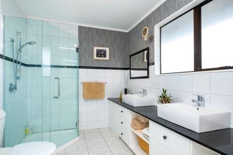 Photo of property in 8 Mckeefry Avenue, Greenmeadows, Napier, 4112