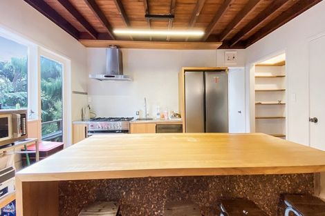 Photo of property in 221 Titirangi Road, Titirangi, Auckland, 0604