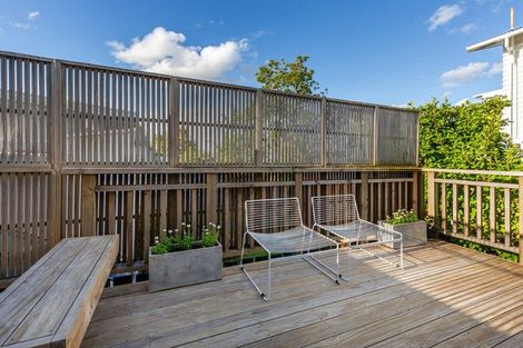 Photo of property in 1 Park Avenue, Birkenhead, Auckland, 0626