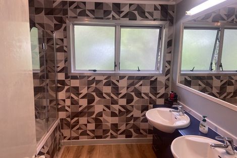 Photo of property in 148 Laingholm Drive, Laingholm, Auckland, 0604