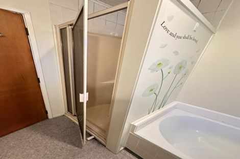 Photo of property in 55 Waitaki Street, Henderson, Auckland, 0612