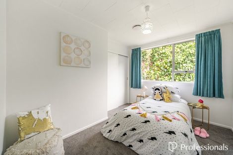 Photo of property in 86 Holborn Drive, Stokes Valley, Lower Hutt, 5019