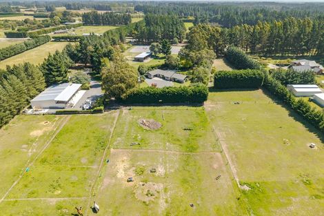 Photo of property in 32 Scarlet Oak Drive, West Melton, Christchurch, 7676