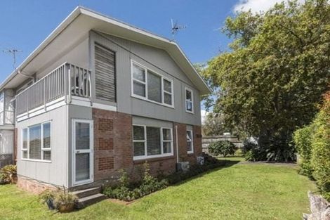 Photo of property in 1/221 Hurstmere Road, Takapuna, Auckland, 0622