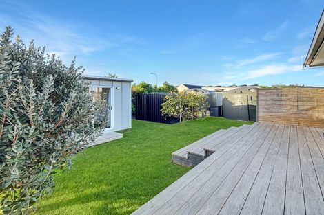 Photo of property in 233a Point Wells Road, Point Wells, 0986