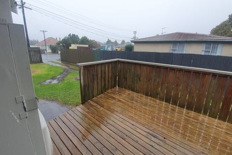 Photo of property in 28 Tarahua Road, Vogeltown, New Plymouth, 4310