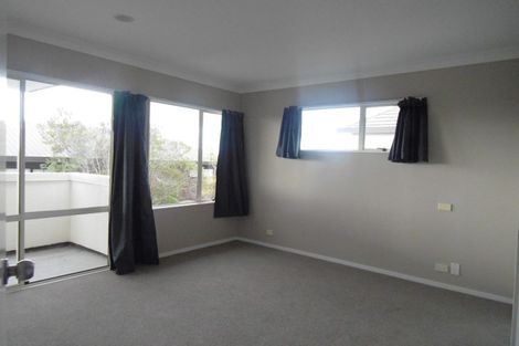 Photo of property in 1/100 Simmental Crescent, Somerville, Auckland, 2014