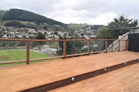 Photo of property in 23 Rembrandt Avenue, Tawa, Wellington, 5028