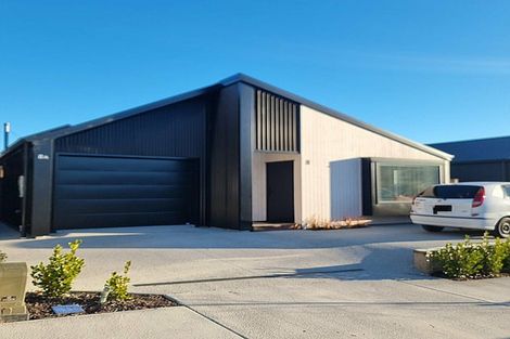 Photo of property in 8 Forage Road, Jacks Point, 9371