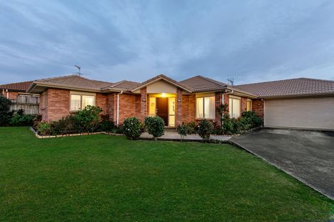 Photo of property in 4 Maadi Place, Papakura, 2110