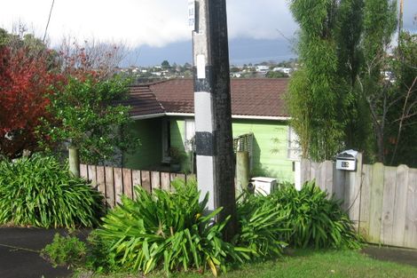 Photo of property in 27 Triangle Road, Massey, Auckland, 0614