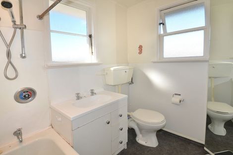 Photo of property in 90 Panmure Avenue, Calton Hill, Dunedin, 9012