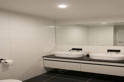 Photo of property in 17 St Catherine Crescent, West Harbour, Auckland, 0618