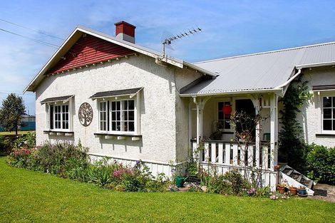 Photo of property in 21 Egmont Street, Patea, 4520