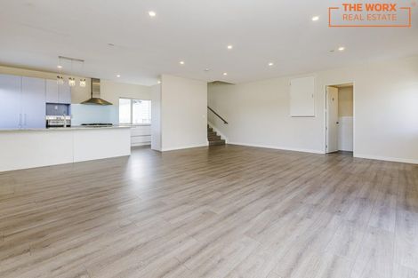 Photo of property in 11 Regis Park Drive, Pukekohe, 2120