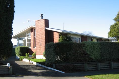 Photo of property in 117 Warren Crescent, Hillmorton, Christchurch, 8025