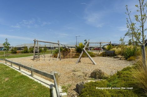 Photo of property in 49 Bale Close, Papamoa, 3118