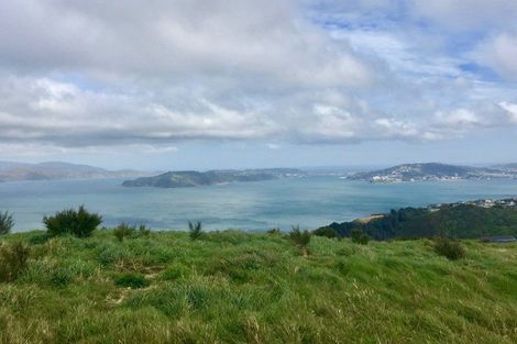 Photo of property in 9a Grumman Lane, Newlands, Wellington, 6037