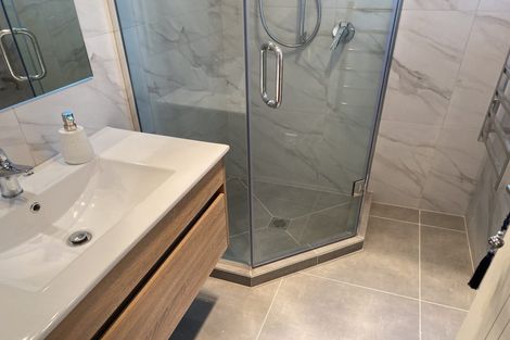 Photo of property in 24e Poinsettia Place, Henderson, Auckland, 0610