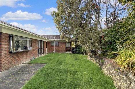 Photo of property in 176 Sturges Road, Henderson, Auckland, 0612