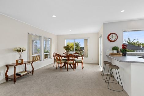 Photo of property in 2/21 Watea Road, Torbay, Auckland, 0630