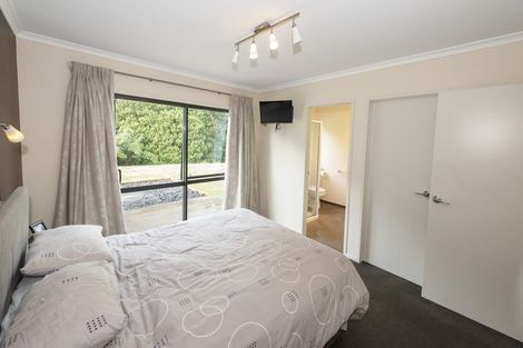 Photo of property in 8 Dunbar Place, Highlands Park, New Plymouth, 4312