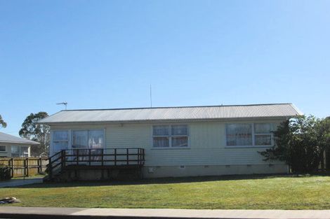 Photo of property in 106 Cargill Street, Papakura, 2110