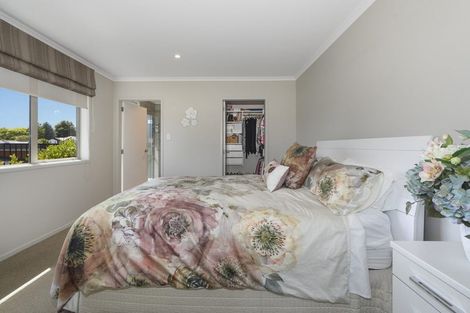 Photo of property in 22 Vista Close, Omokoroa, 3114